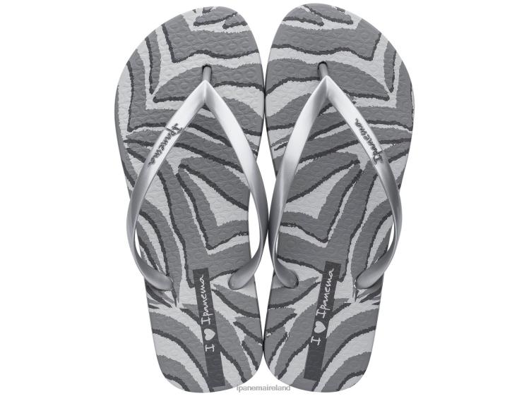 Footwear VR06T171 Women Silver Ipanema Animal Camo Print